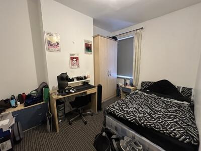 Picture 4